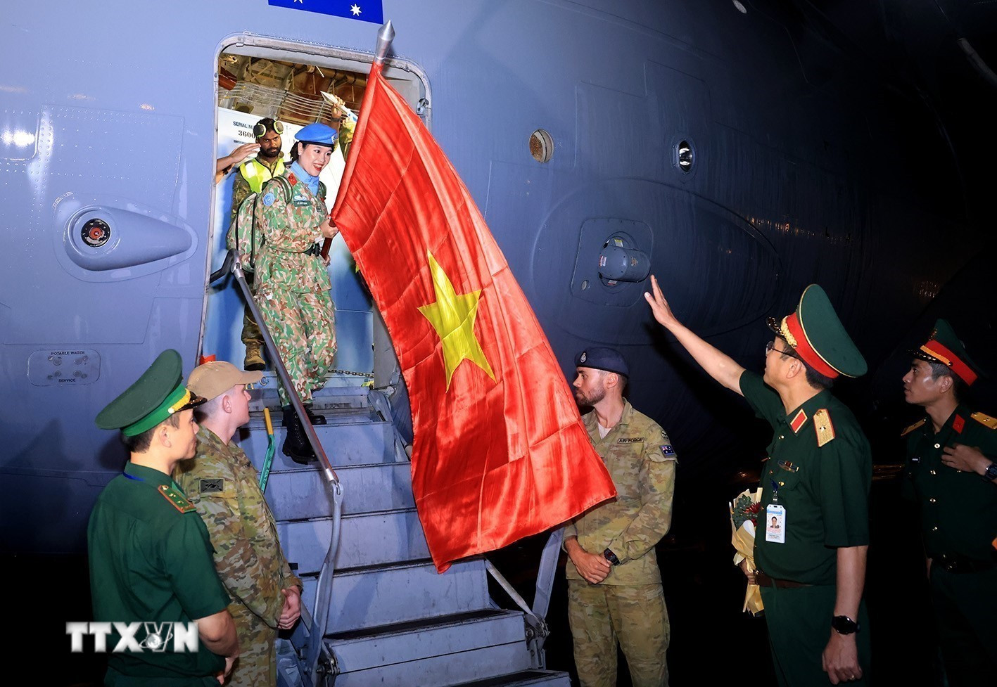 Delegasjonen fra feltsykehuset på 2.6-nivå fullførte FNs fredsbevarende oppdrag i Sør-Sudan (UNMISS-oppdraget). (Foto: Tuan Anh/VNA) ttxvn-benh-vien-da-chien-cap-2-so-6-2.jpg