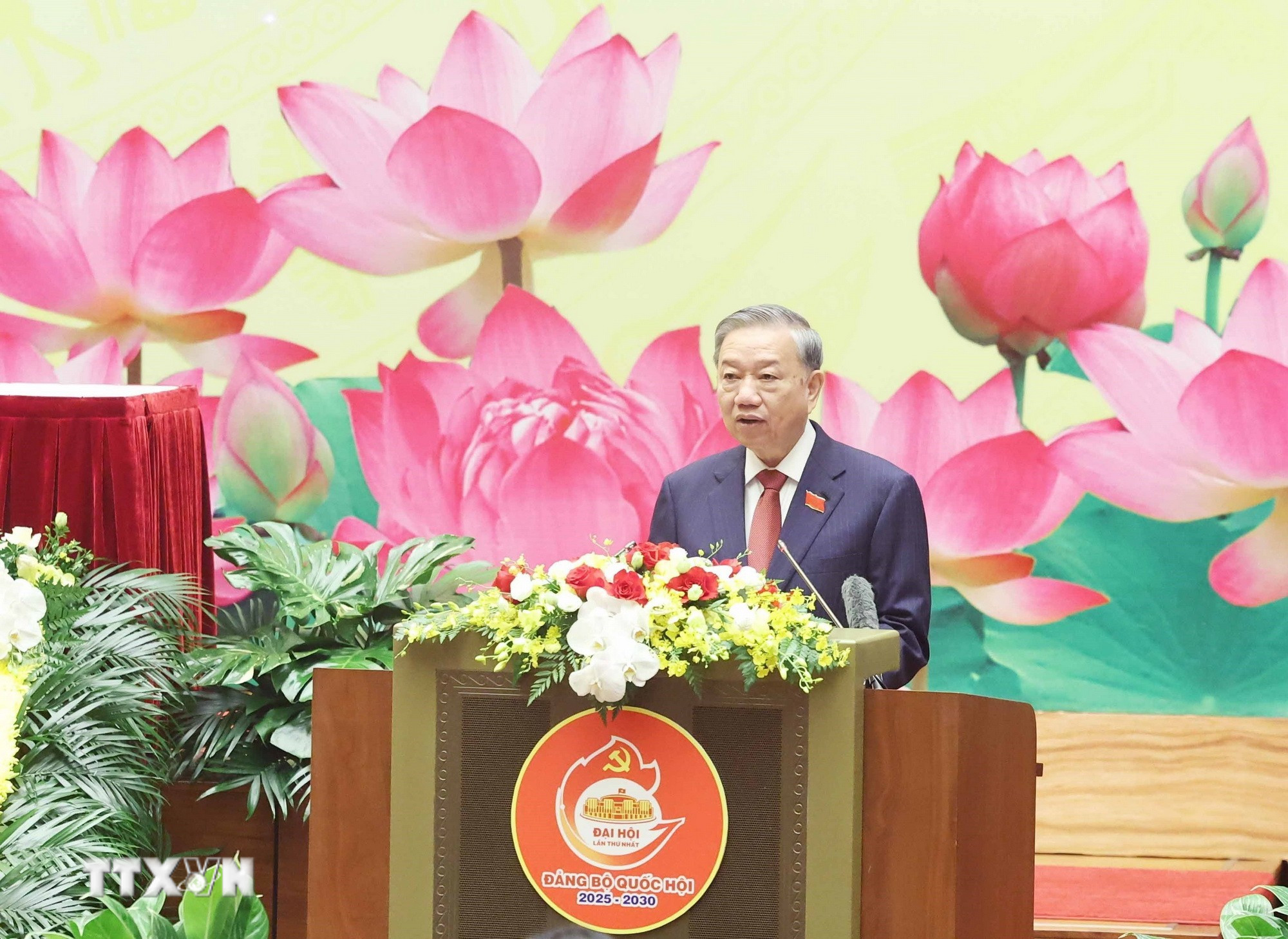 Tổng Bí thư Tô Lâm phát biểu chỉ đạo Đại hội đại biểu Đảng bộ Quốc hội lần thứ nhất. (Ảnh: Thống Nhất/TTXVN)