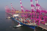 Tàu chở container tại cảng Incheon của Hàn Quốc. (Nguồn: The Korea Herald)