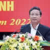 Quảng Bình đang quyết tâm sắp xếp, tinh gọn bộ máy theo tinh thần Nghị quyết số 18-NQ/TW. Trong ảnh là ông Cao Văn Định, Trưởng ban Tuyên giáo Tỉnh ủy Quảng Bình tự nguyện nghỉ hưu trước tuổi 3 năm để tạo điều kiện cho cán bộ trẻ phát huy năng lực. (Nguồn: TTXVN)