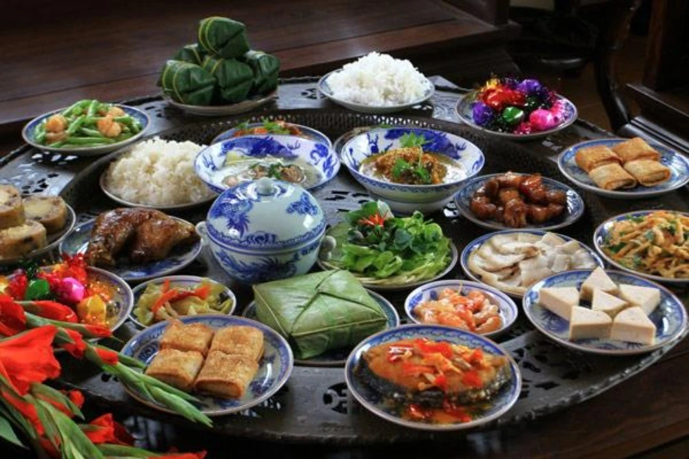 Mâm Cỗ Tết Cổ Truyền Của Người Việt Biến Đổi Ra Sao Theo Dòng Thời Gian?