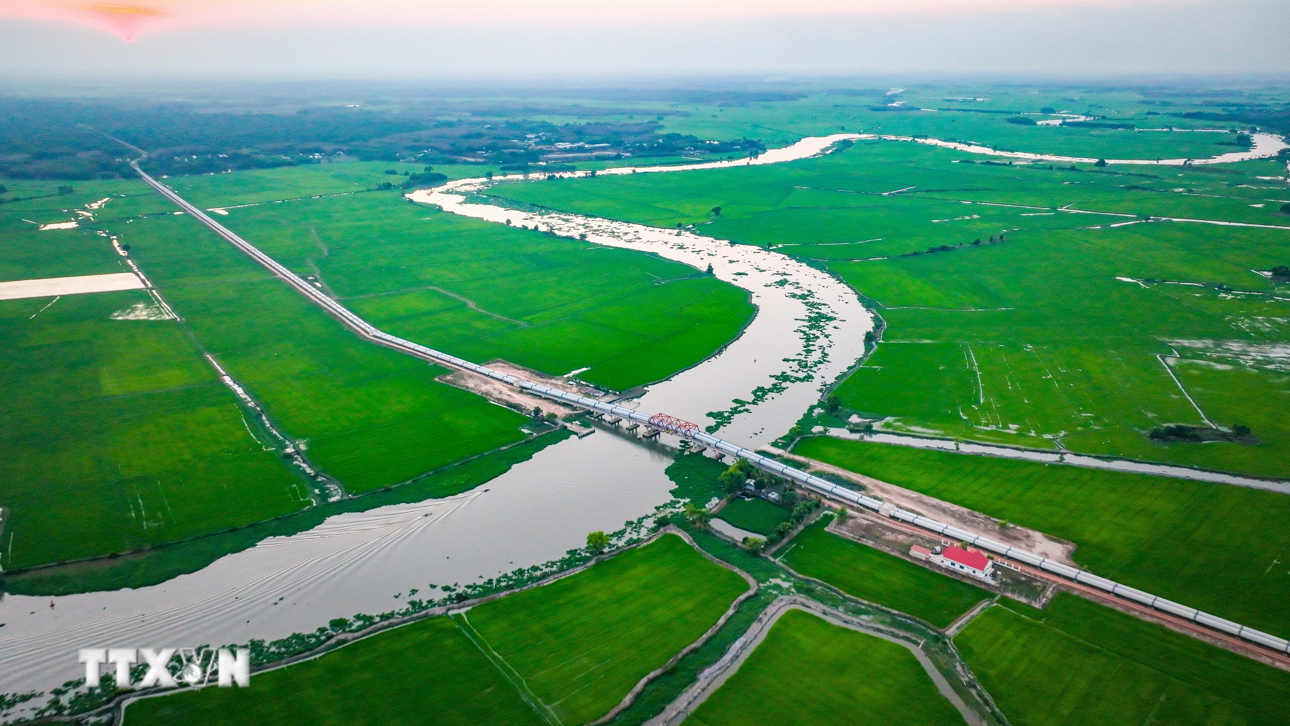 Tây Ninh đẩy mạnh phát triển kinh tế - xã hội ngay từ đầu năm 2026