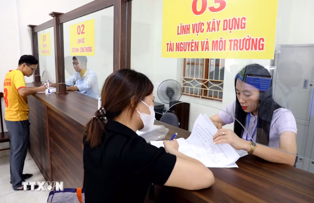 ttxvn-0908-hung-yen-chinh-quyen-2-cap.jpg