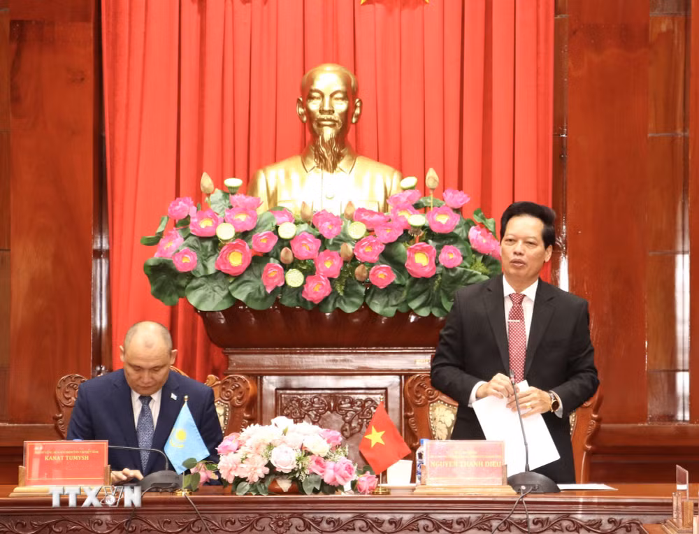 ttxvn-1807-viet-nam-kazakhstan-3.jpg