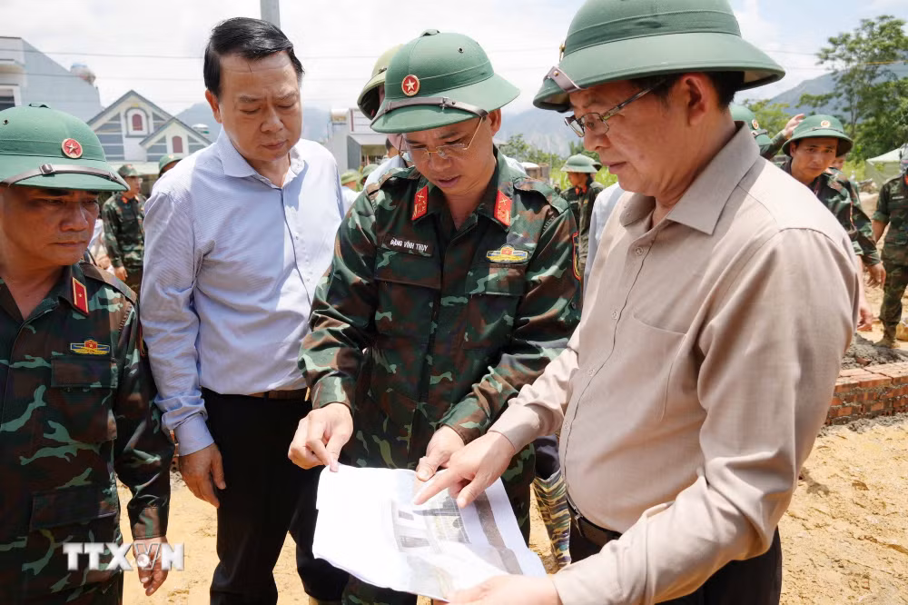 ttxvn-2307-bo-doi-than-toc-xay-nha-cho-nguoi-dan-vung-lu-muong-than-lai-chau-20.jpg