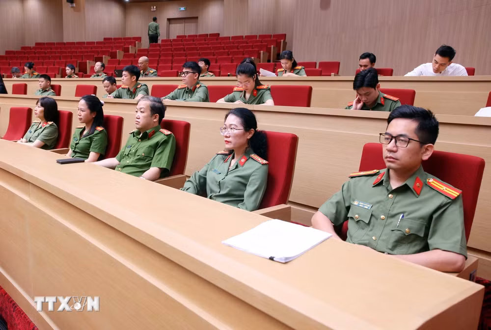 ttxvn-2703-cong-an-xay-dung-phap-luat-4.jpg