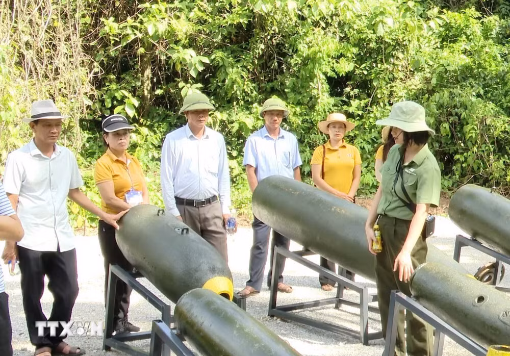 ttxvn-0205-du-lich-hang-chi-huy-quang-tri-2.jpg