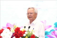 Giáo sư-Tiến sỹ Tạ Ngọc Tấn phát biểu tại Hội thảo khoa học quốc gia với chủ đề “100 năm Báo chí cách mạng Việt Nam đồng hành cùng sự nghiệp cách mạng vẻ vang của Đảng và dân tộc" ngày 30/5/2025. (Ảnh: Phương Hoa/TTXVN)