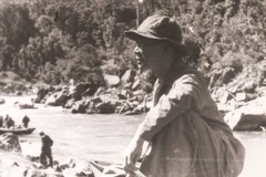 Được mệnh danh là người gieo vần vĩ đại của nền thơ cách mạng Việt Nam thế kỷ XX, nhà thơ Tố Hữu đã sống một cuộc đời trọn vẹn với cách mạng, với nghệ thuật, thơ ca. (Ảnh tư liệu)