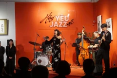 Quỳnh Phạm được mệnh danh là The Jazz Lady – một trong những giọng hát Jazz hiếm hoi tại Hà Nội. (Ảnh: PV/Vietnam+)