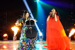 Diva Thanh Lam phiêu trong tiếng đàn cello của nghệ sỹ Bùi Hà Miên. (Ảnh: BTC)