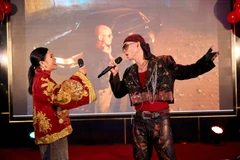 Ca sỹ Phương Thanh góp mặt trong buổi ra mắt MV của Phan Đinh Tùng tại Hà Nội. (Ảnh: PV/Vietnam+)