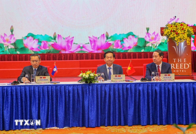 ttxvn-hoi-nghi-bo-truong-lao-dong-viet-nam-lao-lan-thu-9-1211-2.jpg