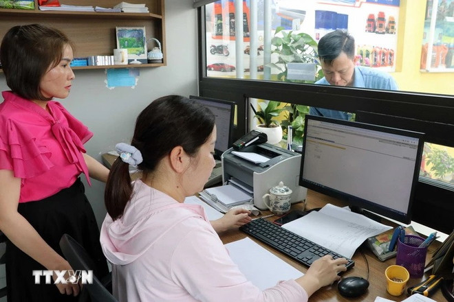 Những chính sách có hiệu lực từ tháng 6/2025: Dừng cấp thẻ Bảo hiểm y tế giấy hoa-don-chung-tu-29.jpg