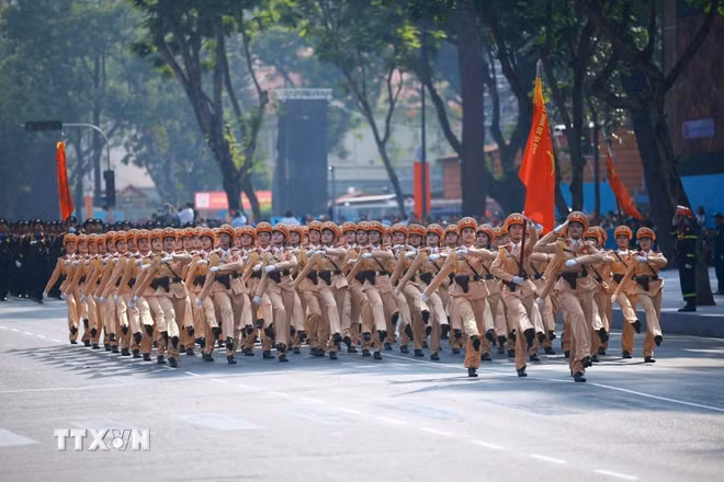 ttxvn-canh-sat-giao-thong-30.jpg