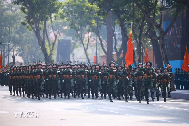 ttxvn-khoi-sy-quan-thong-tin-30-3.jpg