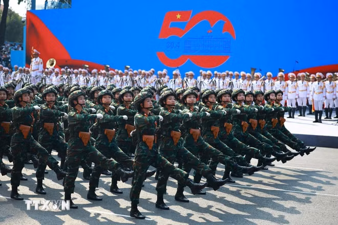 ttxvn-khoi-sy-quan-thong-tin-30-2.jpg