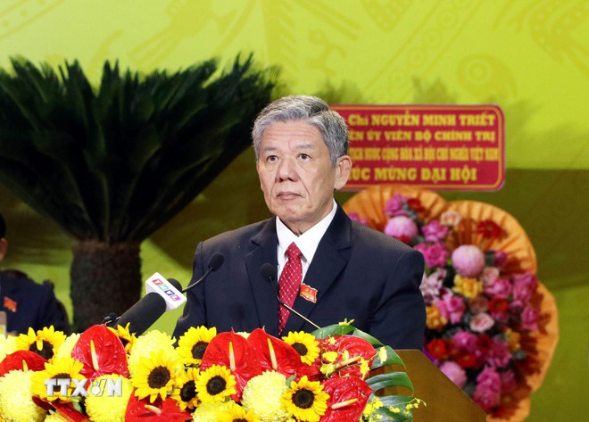 Comrade Ngo Chi Cuong, Secretary of Vinh Long Provincial Party Committee for the 2020-2025 term, delivered the opening speech at the Congress. (Photo: Pham Minh Tuan/VNA) ttxvn-khai-mac-dai-hoi-dai-bieu-dang-bo-tinh-vinh-long-nhiem-ky-2025-2030-03-2.jpg