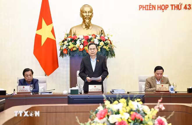 ttxvn-be-mac-phien-hop-thu-43-cua-uy-ban-thuong-vu-quoc-hoi-14-2.jpg
