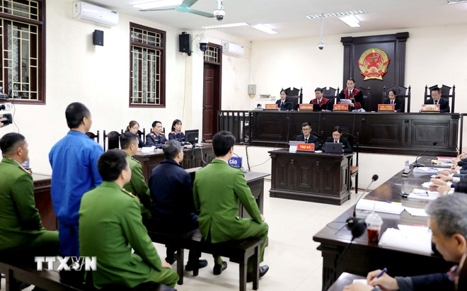 Quang cảnh phiên xét xử. (Ảnh: Thế Duyệt/TTXVN) ttxvn-tuyen-an-cac-bi-cao-luu-binh-nhuong-le-thanh-van-va-dong-pham-13-4.jpg
