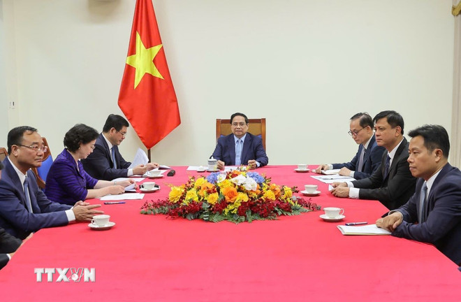 នាយករដ្ឋមន្ត្រី Pham Minh Chinh បានសន្ទនាតាមទូរស័ព្ទជាមួយអធិការបតីអាល្លឺម៉ង់ Friedrich Merz។ (រូបថត៖ Duong Giang/VNA) ttxvn-thu-tuong-pham-minh-chinh-dien-dam-thu-tuong-duc-friedrich-merz-2909-1.jpg