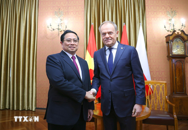 ttxvn-thu-tuong-pham-minh-chinh-gap-hep-thu-tuong-cong-hoa-ba-lan-1601-2.jpg