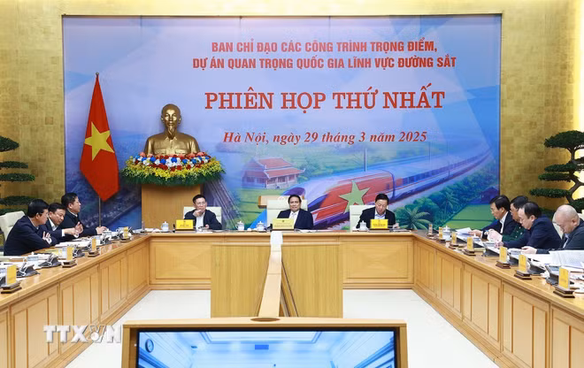 ttxvn-thu-tuong-chu-tri-phien-hop-thu-nhat-cua-ban-chi-dao-cac-du-an-quan-trong-quoc-gia-linh-vuc-duong-sat-29-1.jpg