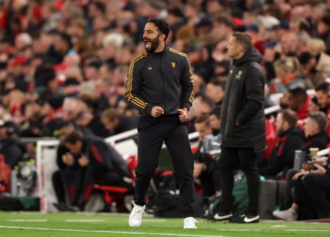 Ruben Amorim ăn mừng sau khi đội nhà có bàn thắng. (Nguồn: Getty Images) manchester-united-danh-bai-liverpool-20-3.jpg