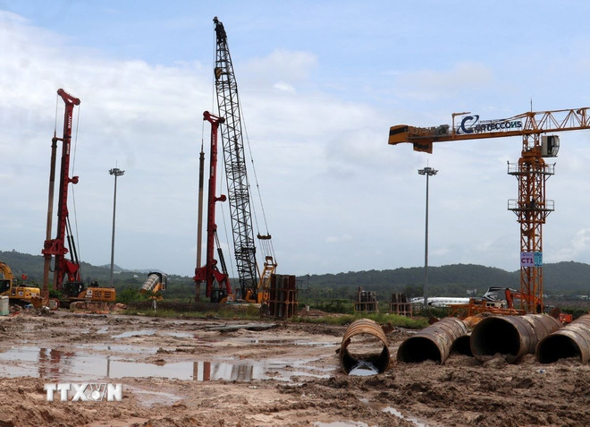 ttxvn-an-giang-dai-cong-truong-voi-cac-du-an-phuc-vu-apec-2027-tai-dao-phu-quoc-2109-1.jpg