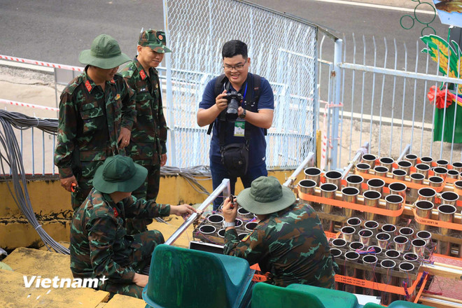 Phóng viên Nguyễn Thanh Liêm luôn hoàn thành và vượt định mức ở cả ba loại hình thông tin. (Ảnh: Vietnam+) vnp-thanh-liem-1209.jpg