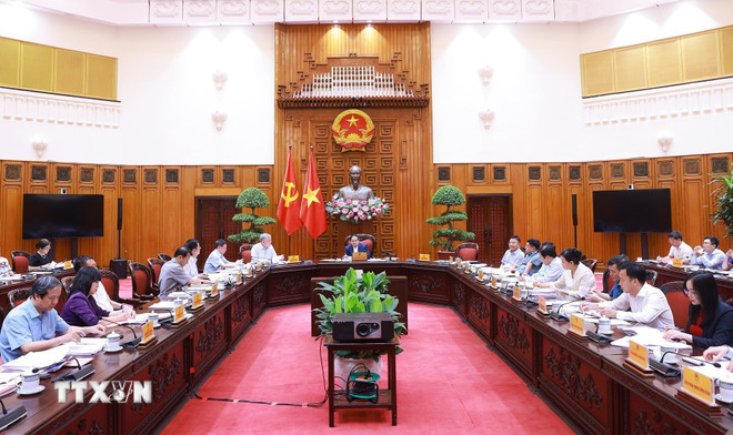 ttxvn-thuong-truc-chinh-phu-thao-luan-ve-phat-trien-giao-duc-va-cham-soc-suc-khoe-nhan-dan-17-2.jpg