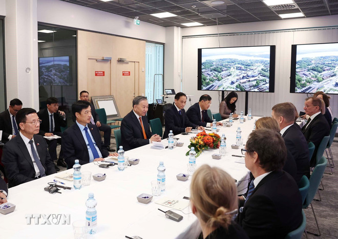 Tổng Bí thư Tô Lâm thăm Đại học Aalto và gặp gỡ sinh viên Việt Nam tại Phần Lan ttxvn-tong-bi-thu-to-lam-tham-dai-hoc-aalto-22-7.jpg