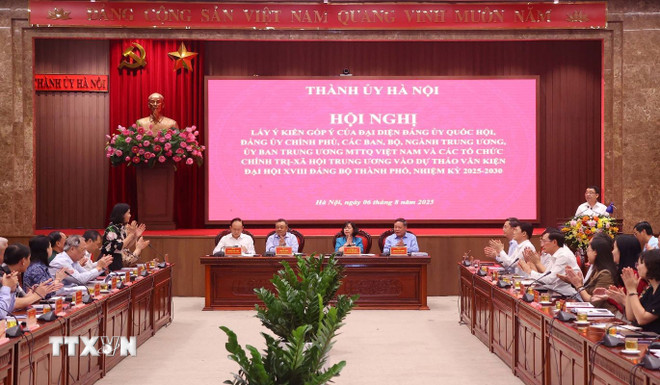 សន្និបាតប្រមូលមតិលើសេចក្តីព្រាងឯកសារនៃមហាសន្និបាតលើកទី១៨ នៃគណៈកម្មាធិការបក្សទីក្រុងហាណូយអាណត្តិ ២០២៥-២០៣០។ (រូបថត៖ Van Diep/VNA) ttxvn-lay-y-kien-vao-du-thao-van-kien-dai-hoi-lan-thu-xviii-dang-bo-thanh-pho-ha-noi-0608.jpg