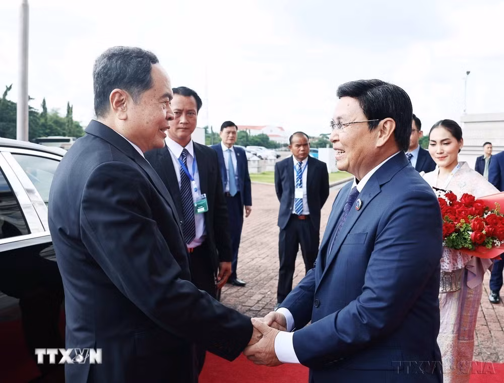 ttxvn-chu-tich-quoc-hoi-lao-7.jpg