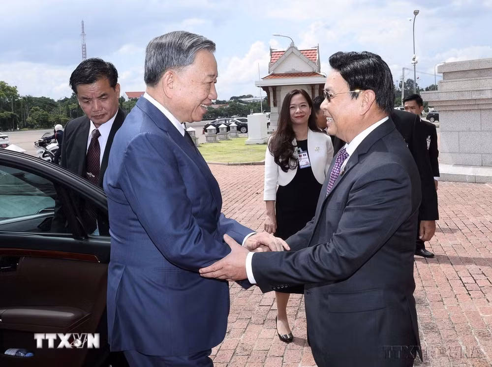 ttxvn-chu-tich-quoc-hoi-lao-25.jpg