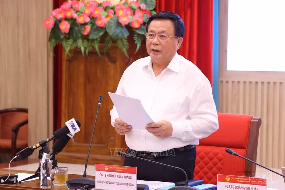 Xã, phường xã hội chủ nghĩa: Năng lực của cán bộ là yếu tố quyết định thành công 171112-13.jpg