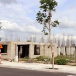 Một số dự án du lịch bỏ dở thi công trên địa bàn thành phố Phan Rang-Tháp Chàm. (Ảnh: Công Thử/TTXVN)