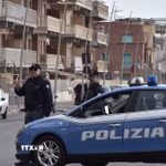 Cảnh sát tuần tra tại Ostia, Italy. (Ảnh: AFP/TTXVN)