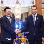 Thủ tướng Lê Minh Hưng gặp Tổng Thư ký ASEAN Kao Kim Hourn. (Ảnh: Dương Giang/TTXVN)