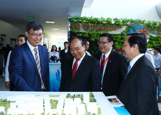 Thủ tướng: Khu Công nghệ cao phấn đấu thành 'thung lũng Silicon' ảnh 1