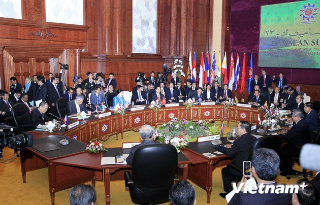 ASEAN hướng tới một cộng đồng hòa bình và thịnh vượng ảnh 1