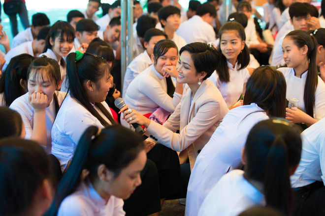 Hoa hậu Hoàn vũ Việt Nam: Đại sứ toàn cầu hỗ trợ giáo dục nữ sinh ảnh 2