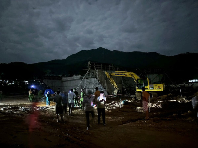 ttxvn_sap ham chui 1.jpg