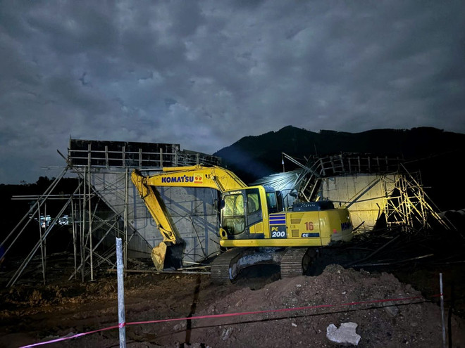 ttxvn_sap ham chui 3.jpg