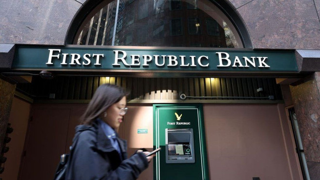 First Republic Bank.(Nguồn: BBC) Khách hàng rút hơn 100 tỷ USD khỏi First Republic Bank ảnh 1