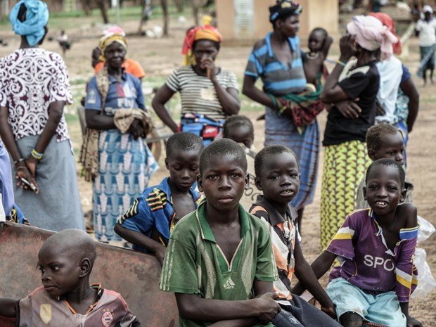 Ảnh minh họa. (Nguồn: AFP) Các tay súng ở Nigeria trả tự do cho 74 trẻ em sau khi nhận tiền chuộc ảnh 1