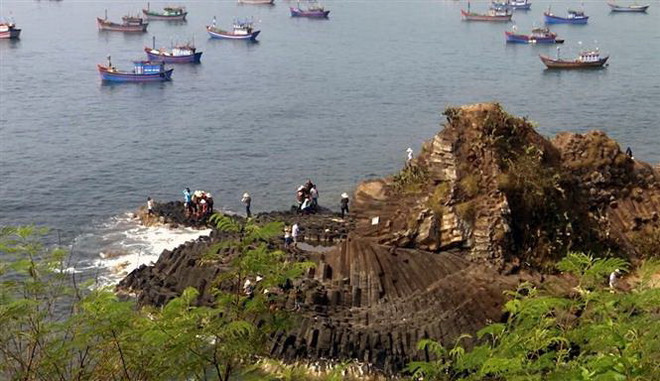 Danh thắng Gành Đá Đĩa kịp đón khách trở lại dịp Tết Dương lịch ảnh 1