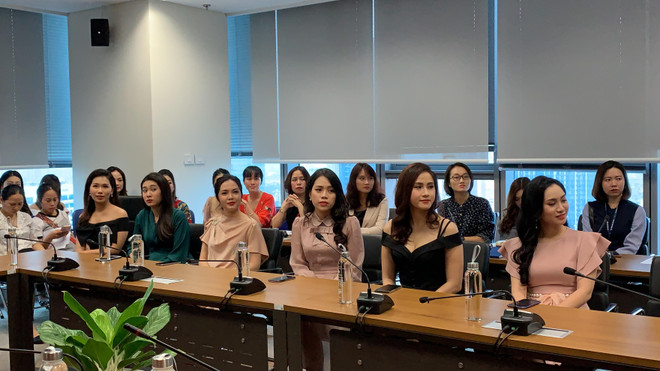 Press Green Beauty: Cuộc thi nhan sắc đầu tiên dành cho các nữ nhà báo ảnh 1