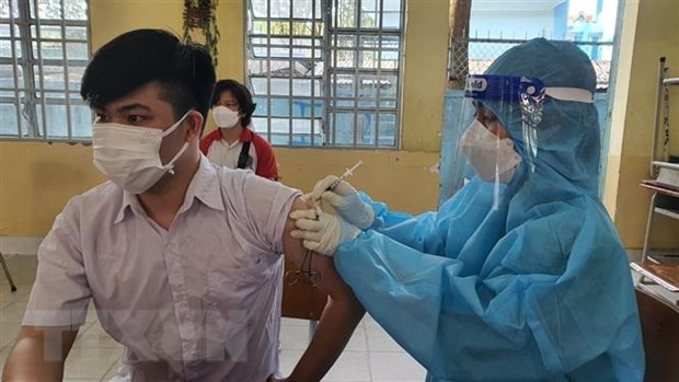 Bình Dương phấn đấu kiểm soát hiệu quả dịch để khôi phục kinh tế ảnh 1