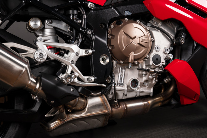 BMW Motorrad giới thiệu mẫu BMW S 1000 R hoàn toàn mới tại Việt Nam ảnh 2